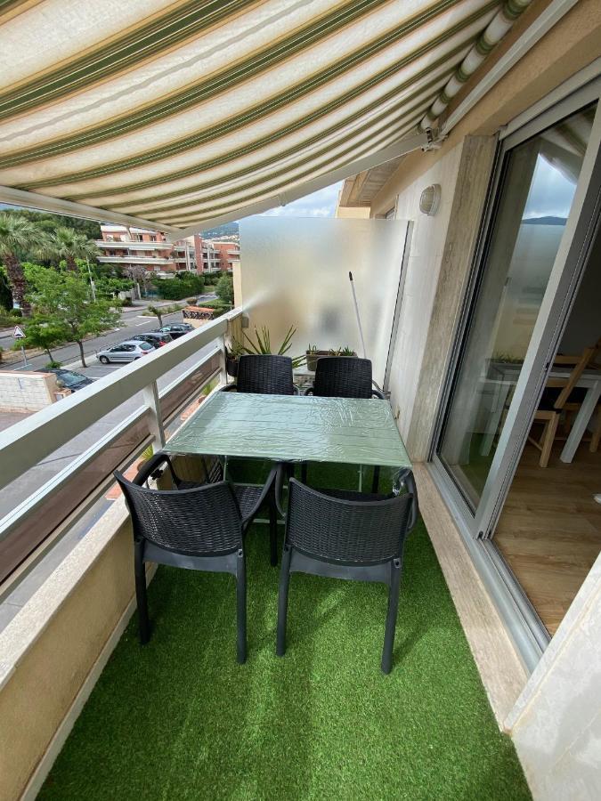 Studio 207-Front De Mer Parking Prive Cavalaire-sur-Mer Eksteriør bilde